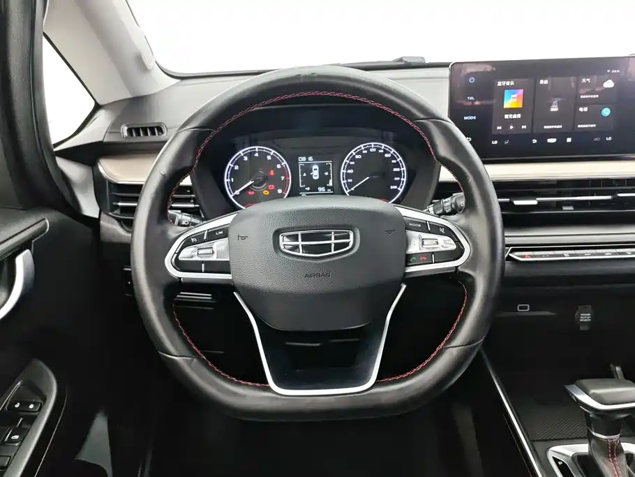 Geely Vision X3 — миниатюра 15