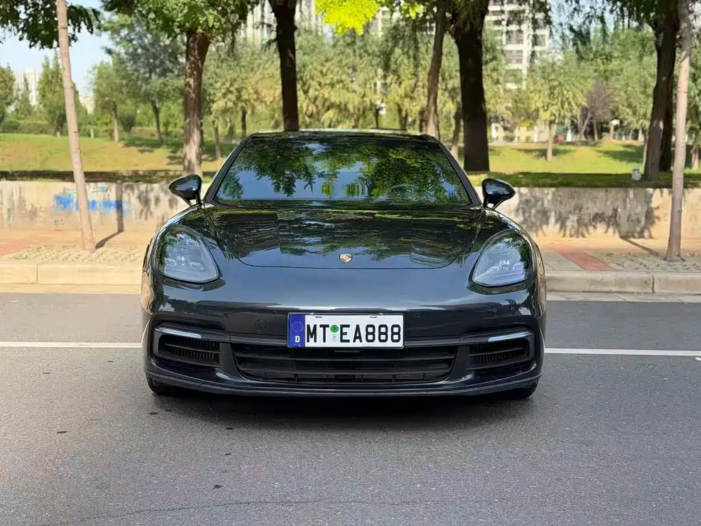 Porsche Panamera Hybrid — миниатюра 2