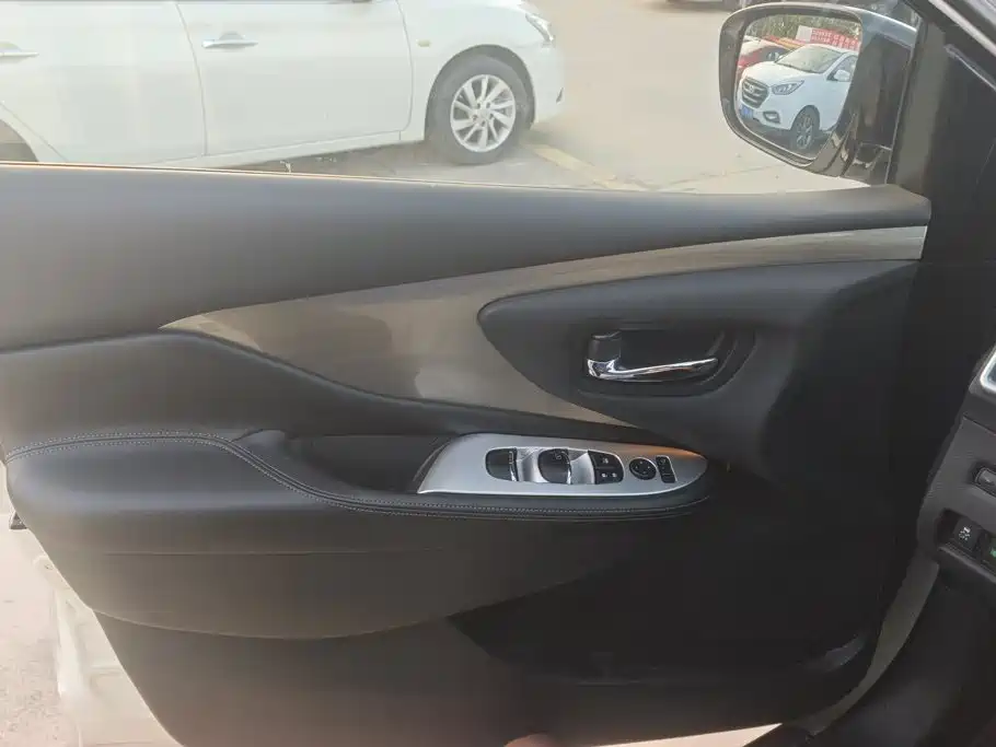Nissan Murano — миниатюра 7