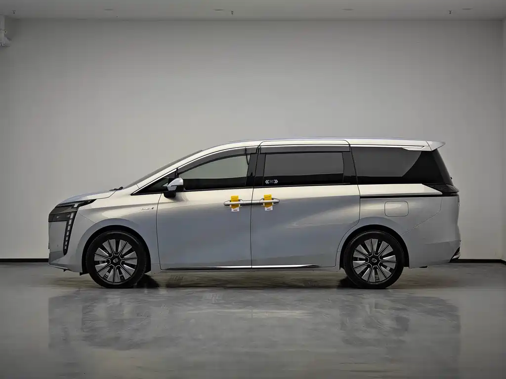 GAC TRUMPCHI E8 NEW ENERGY