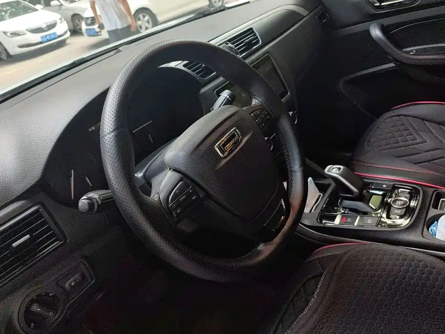 Qoros Qoros 5 — миниатюра 15
