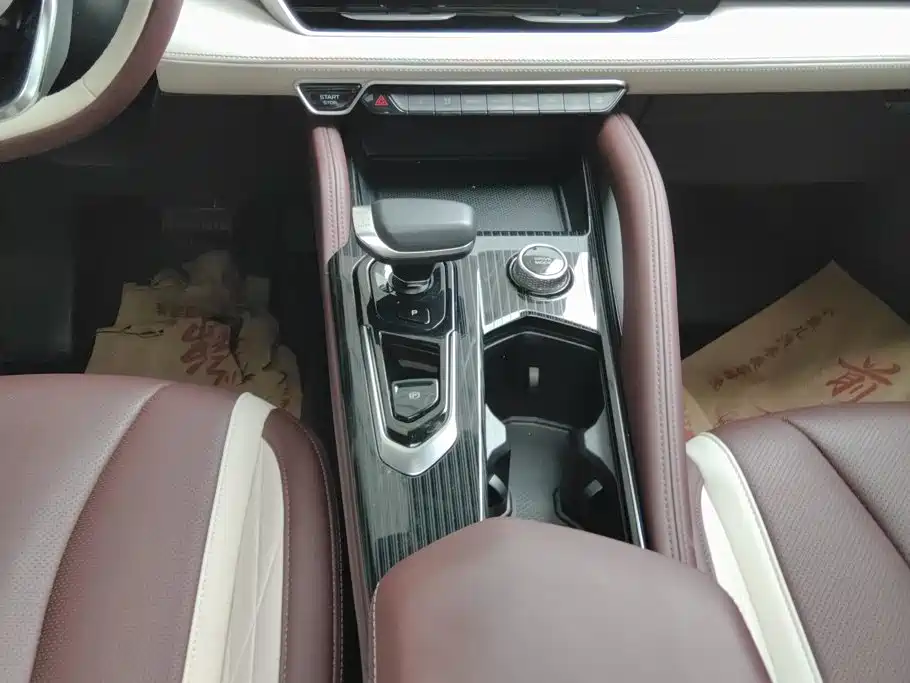 Geely Xingyue L — миниатюра 16
