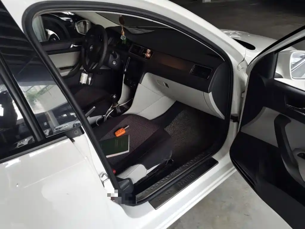 Skoda Rapid — миниатюра 19