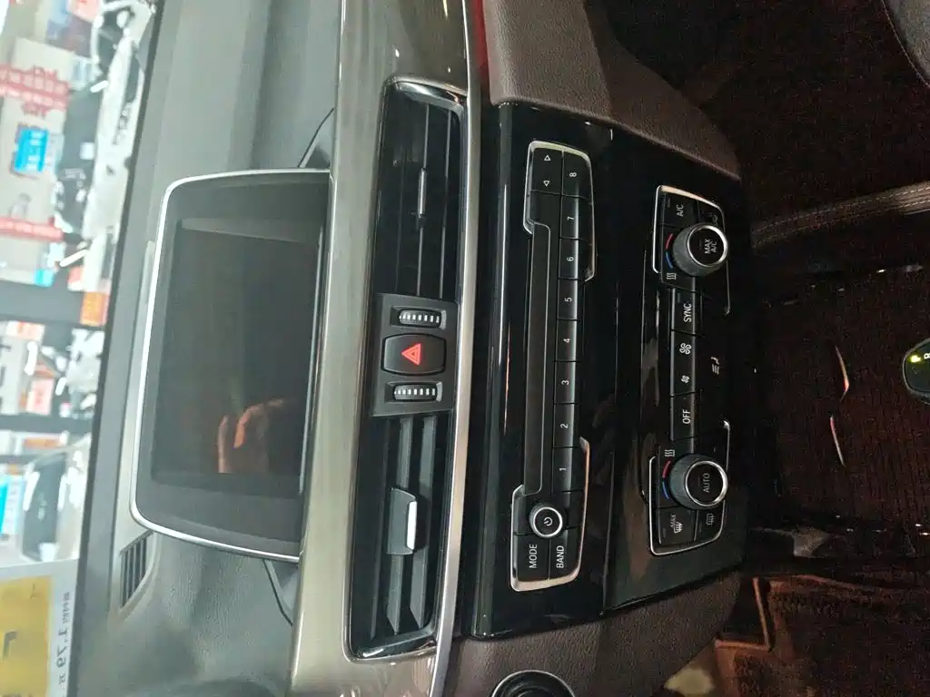 BMW X1 — миниатюра 5
