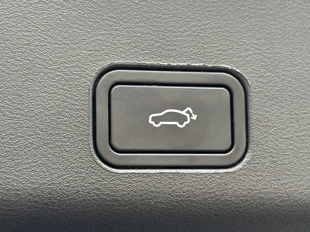 Geely Xingyue L — миниатюра 19