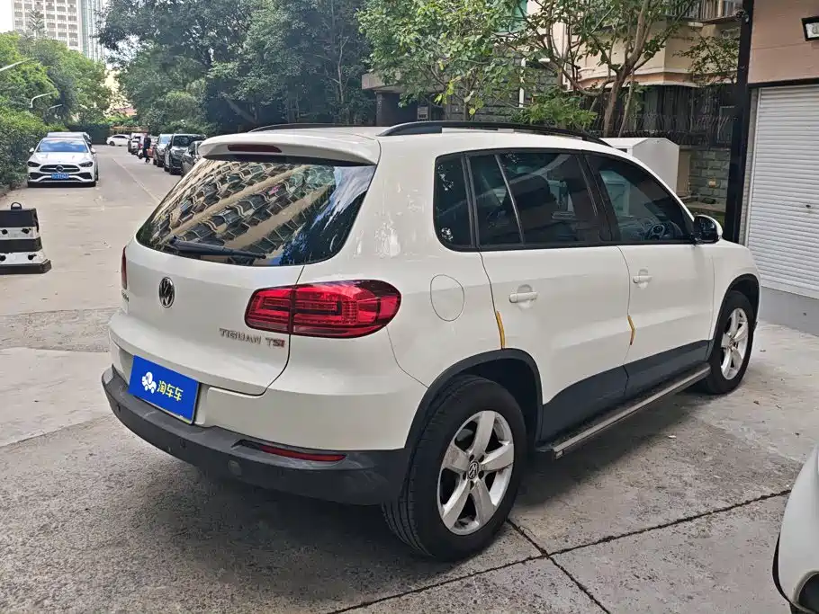 Volkswagen Tiguan — миниатюра 3