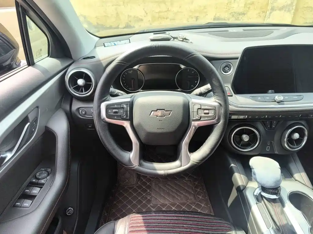 Chevrolet Blazer — миниатюра 6