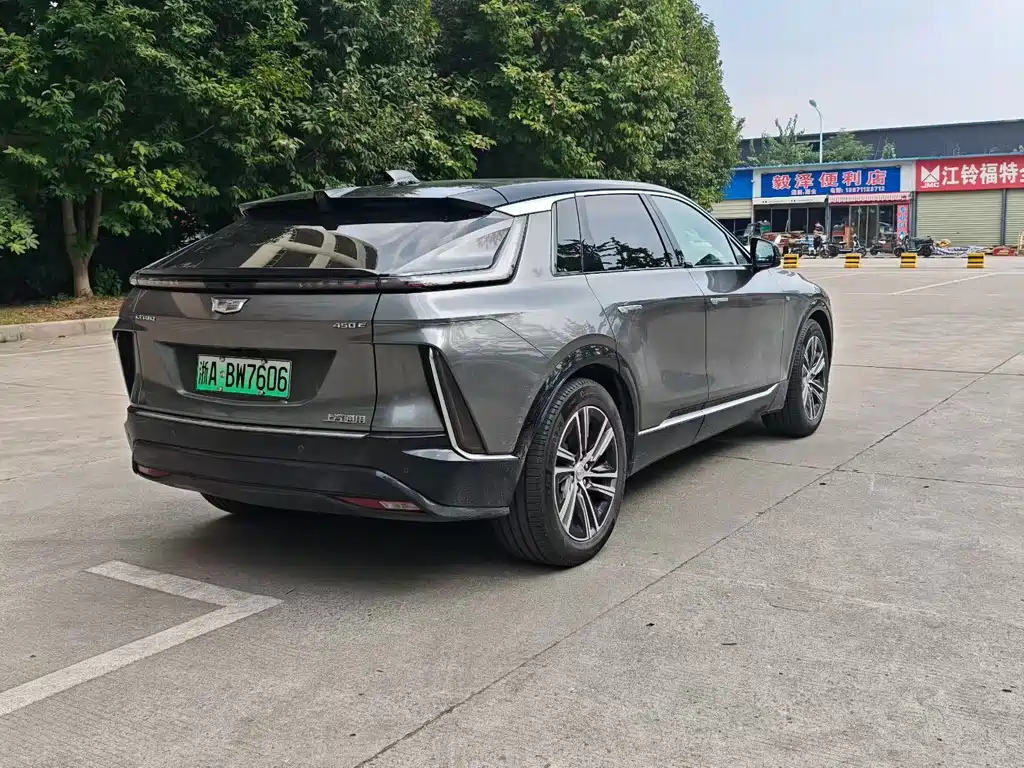 Cadillac Lyriq — миниатюра 9
