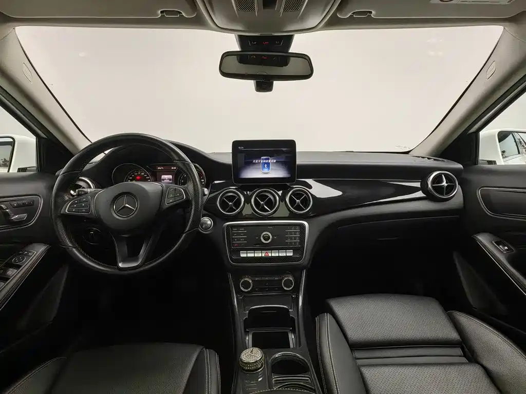 Mercedes-Benz GLA — миниатюра 5