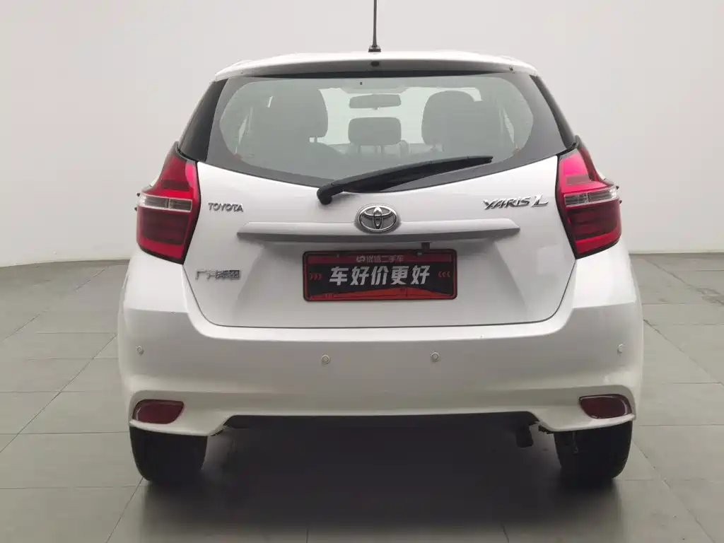 Toyota Yaris L — миниатюра 4