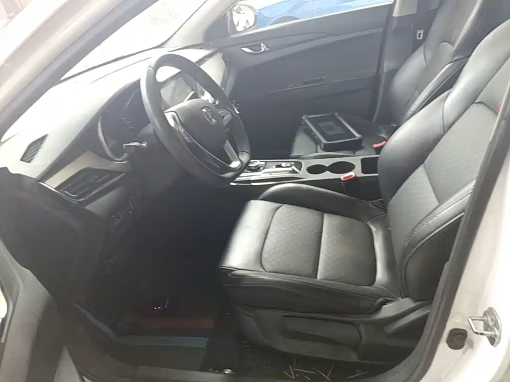 Changan Eado New Energy — миниатюра 15