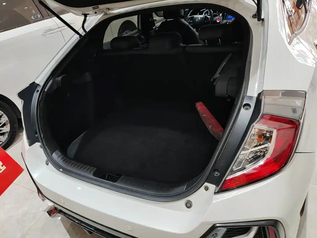 Honda Civic — миниатюра 8