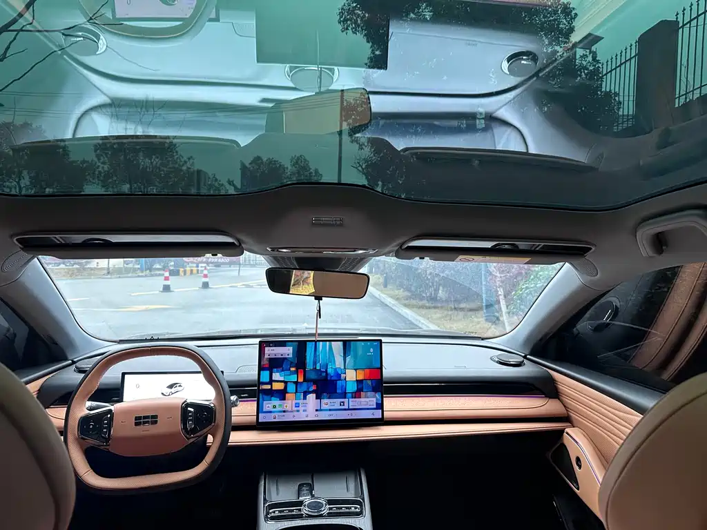 GEELY GALAXY GALAXY SPARKLE 8