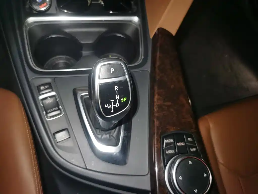 BMW 3 Series — миниатюра 15
