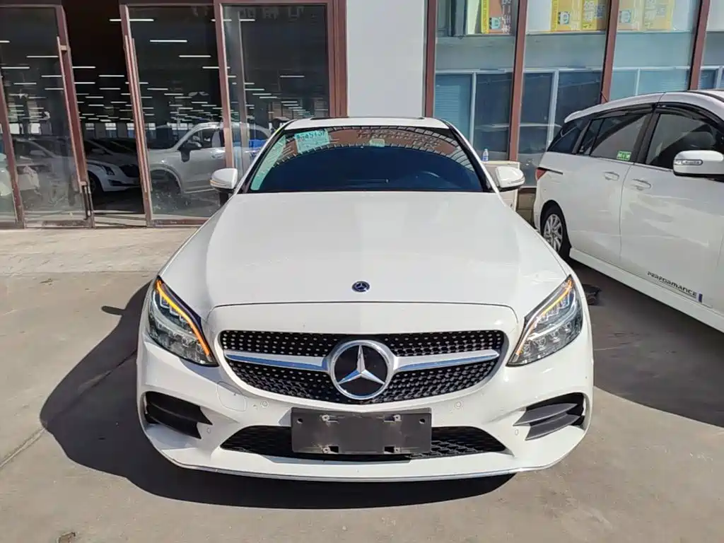 Mercedes-Benz C-Class — миниатюра 3