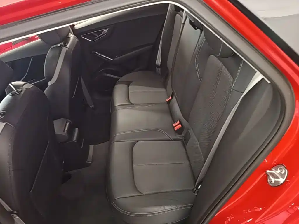 Audi Q2L e-tron — миниатюра 17