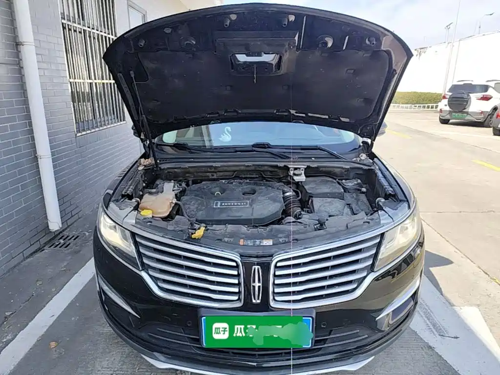 Lincoln MKC — миниатюра 20