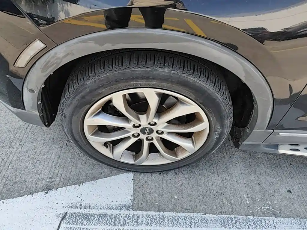 Lincoln MKC — миниатюра 23