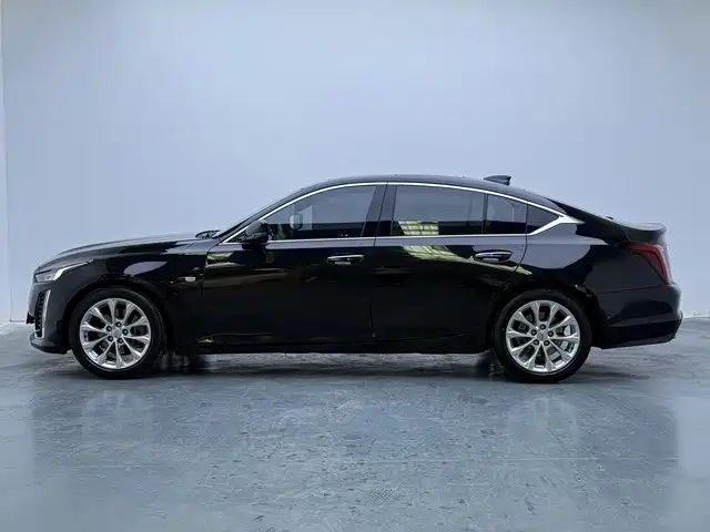 Cadillac CT5 — миниатюра 6