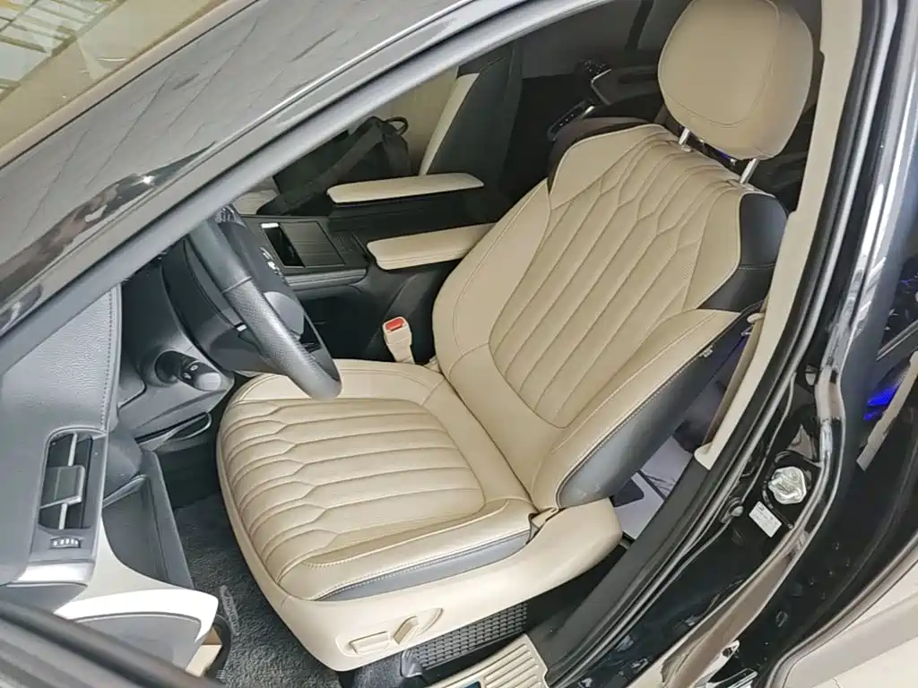 Toyota Sienna — миниатюра 15