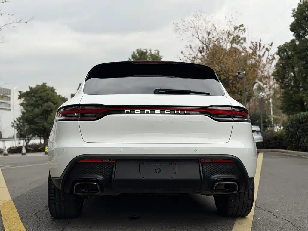 Porsche Macan — миниатюра 11