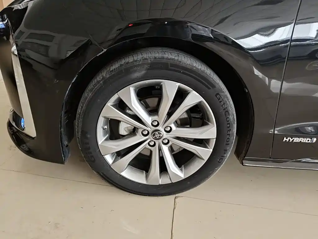 Toyota Sienna — миниатюра 23