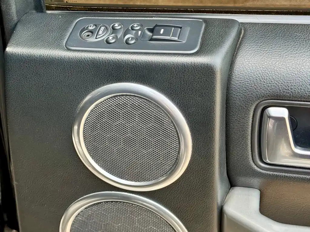 Land Rover Discovery — миниатюра 18