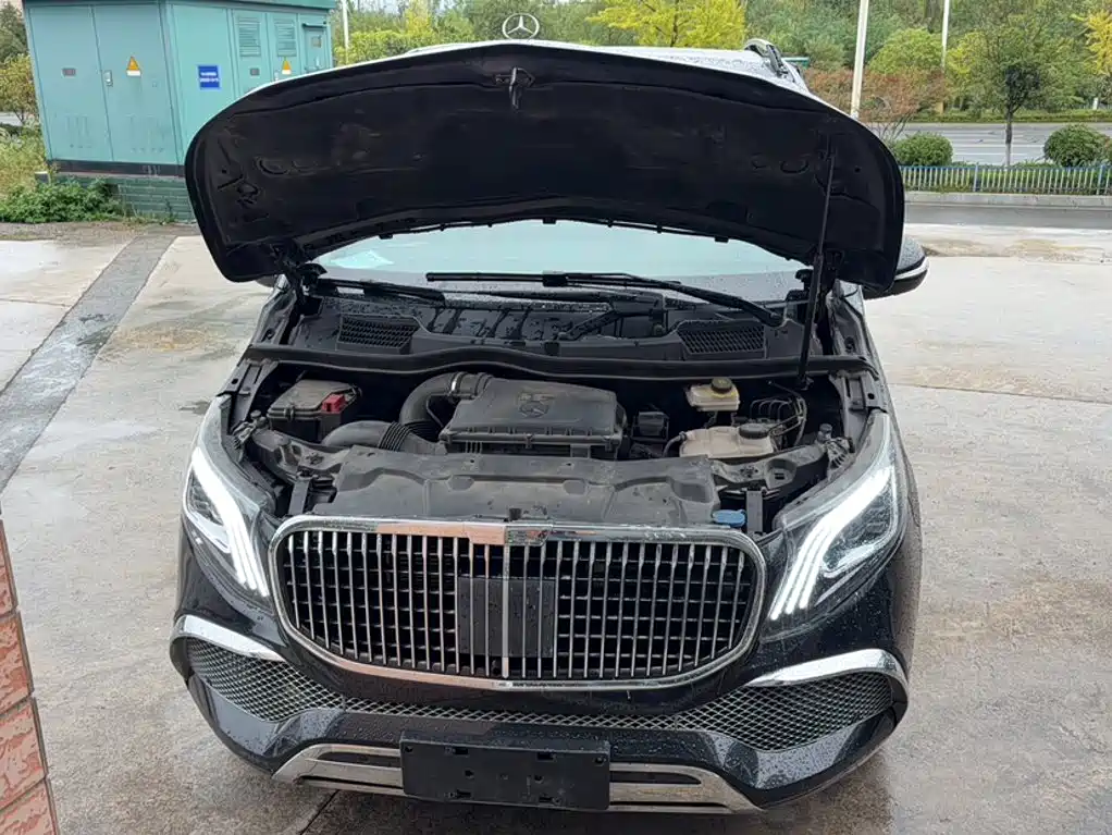 Mercedes-Benz V-Class — миниатюра 16