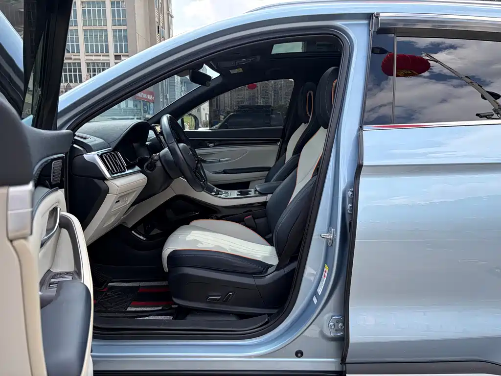 BYD PLUS New Energy — миниатюра 9
