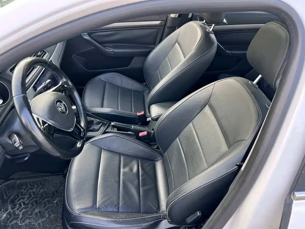 Volkswagen Lavida — миниатюра 4