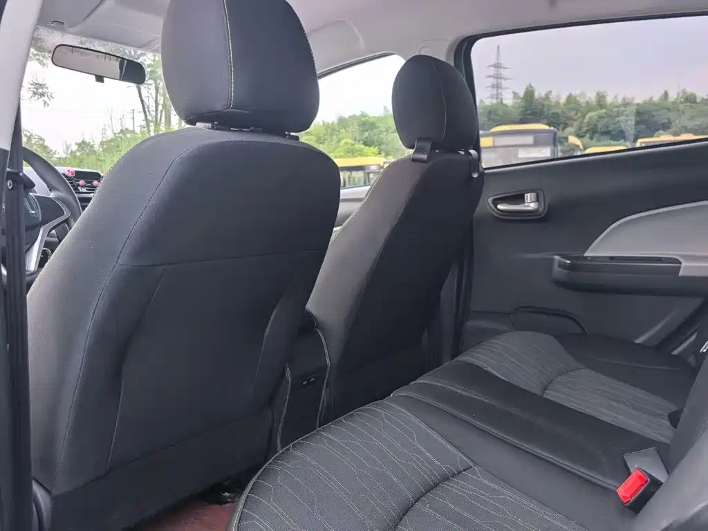 Changan Benben E-Star — миниатюра 6