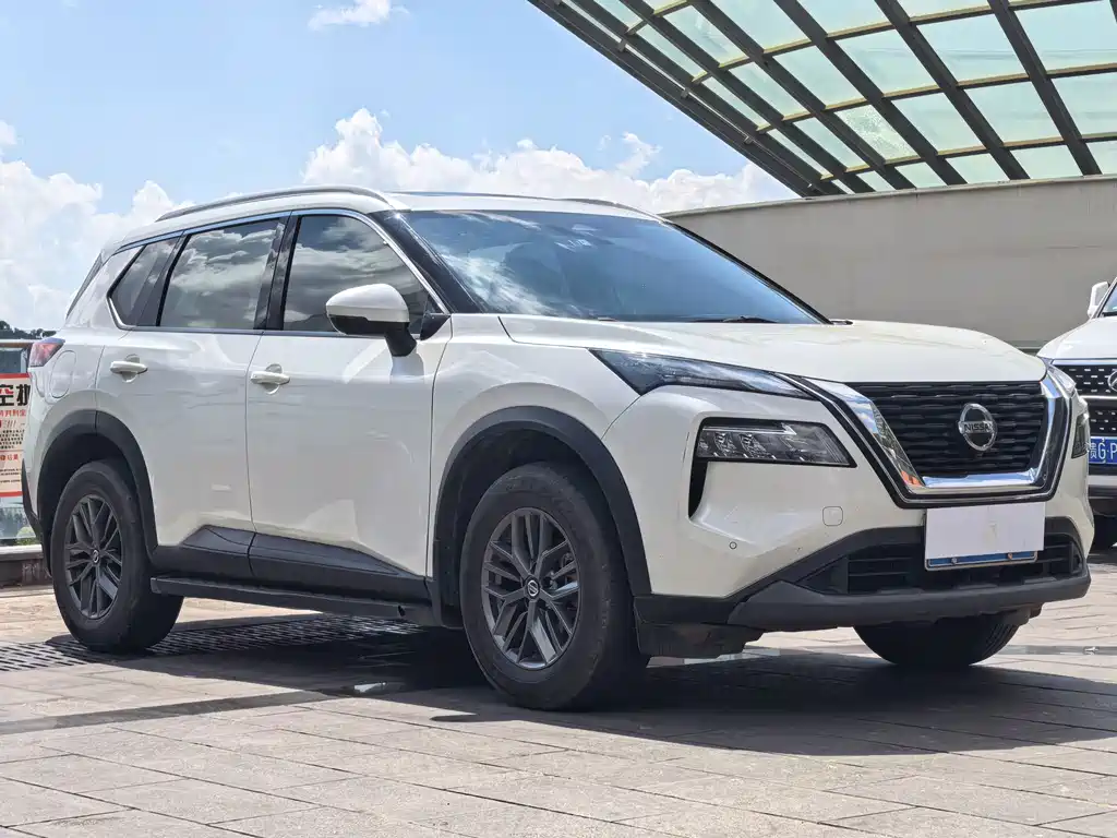 Nissan X-Trail — миниатюра 3