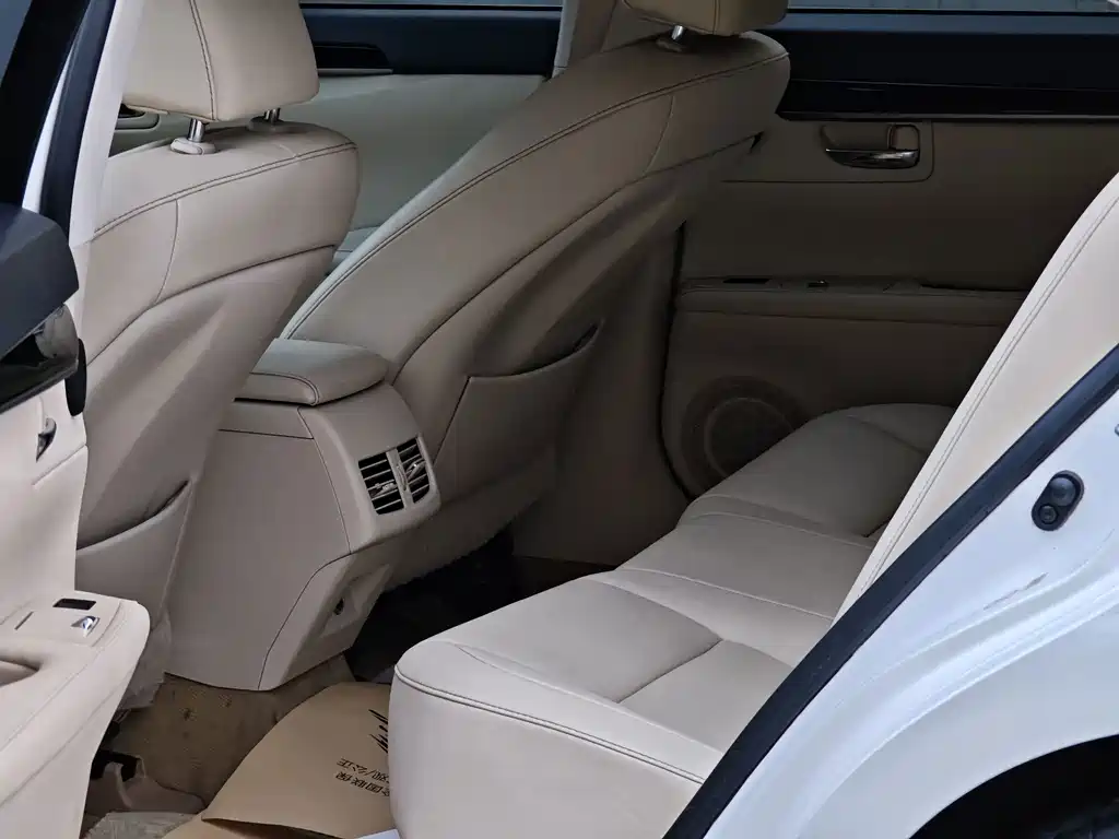 Lexus ES — миниатюра 20