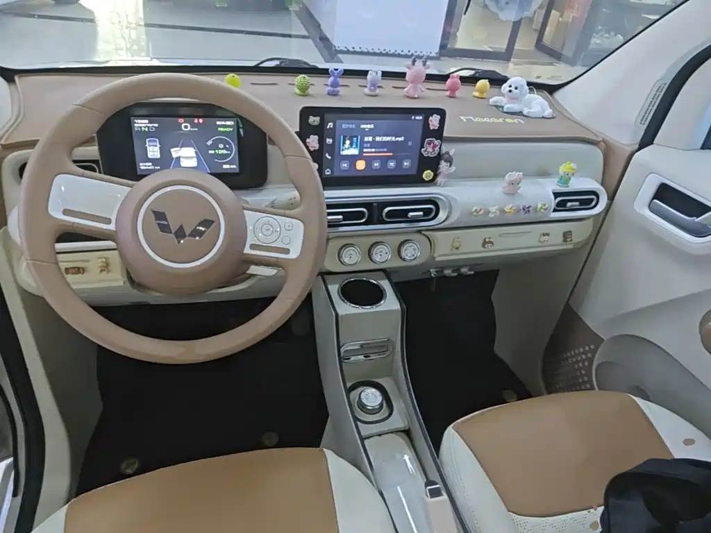 Wuling MINIEV — миниатюра 10
