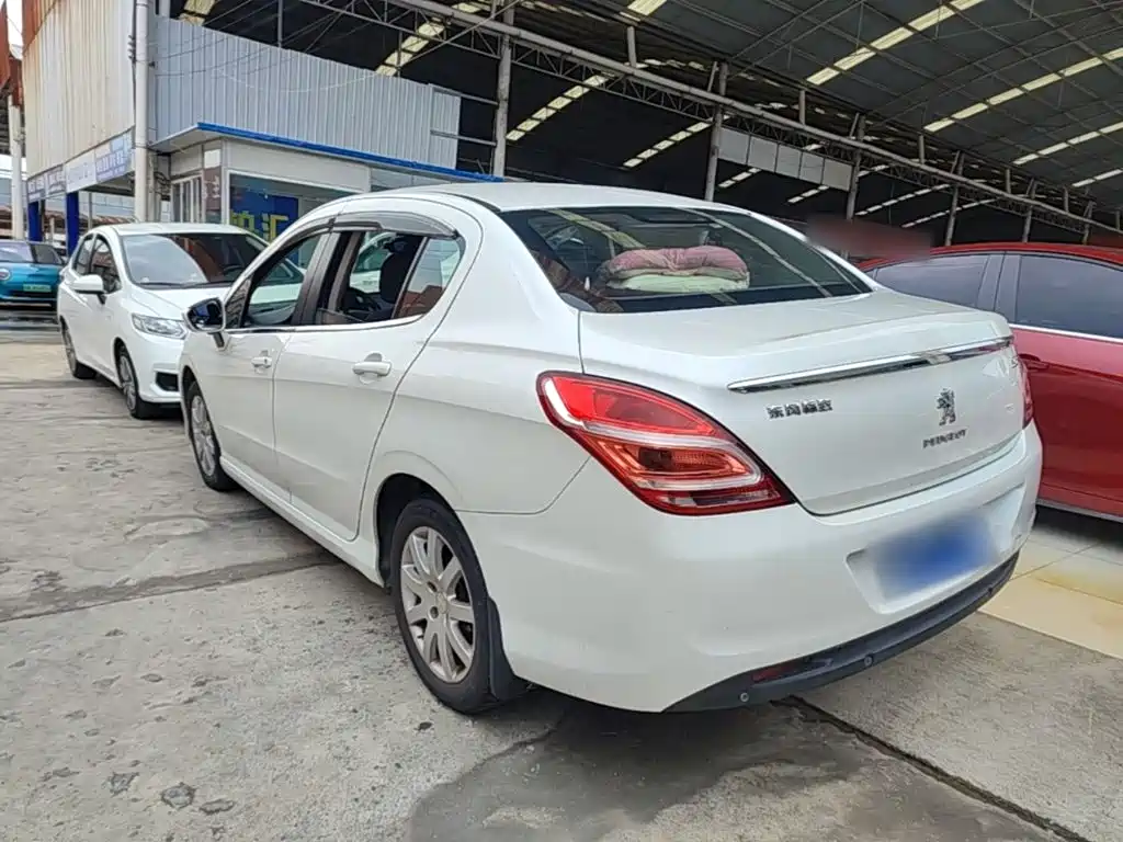 Peugeot 308 — миниатюра 5