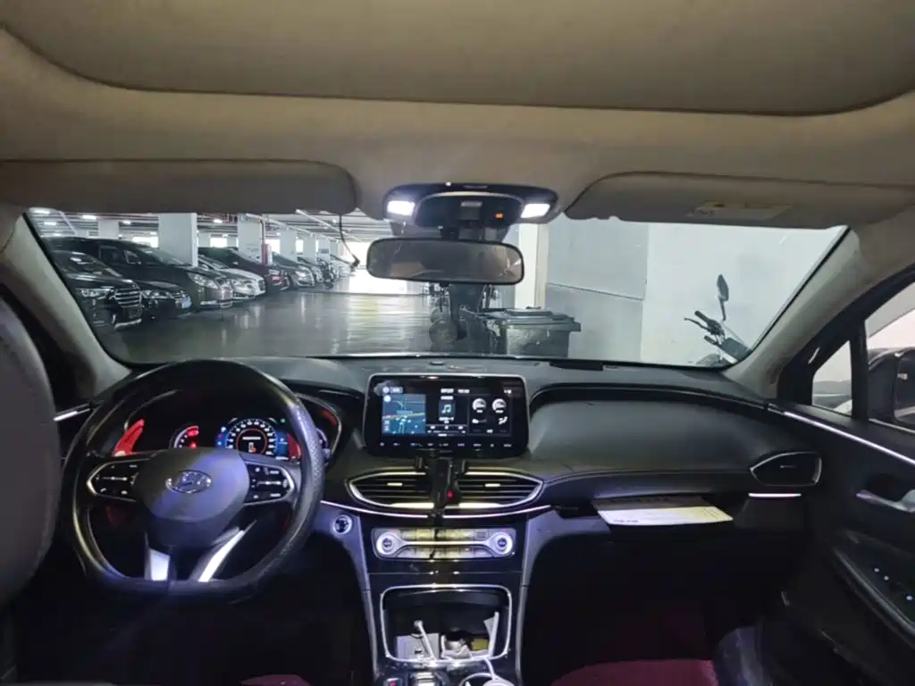 Hyundai Santa Fe — миниатюра 18