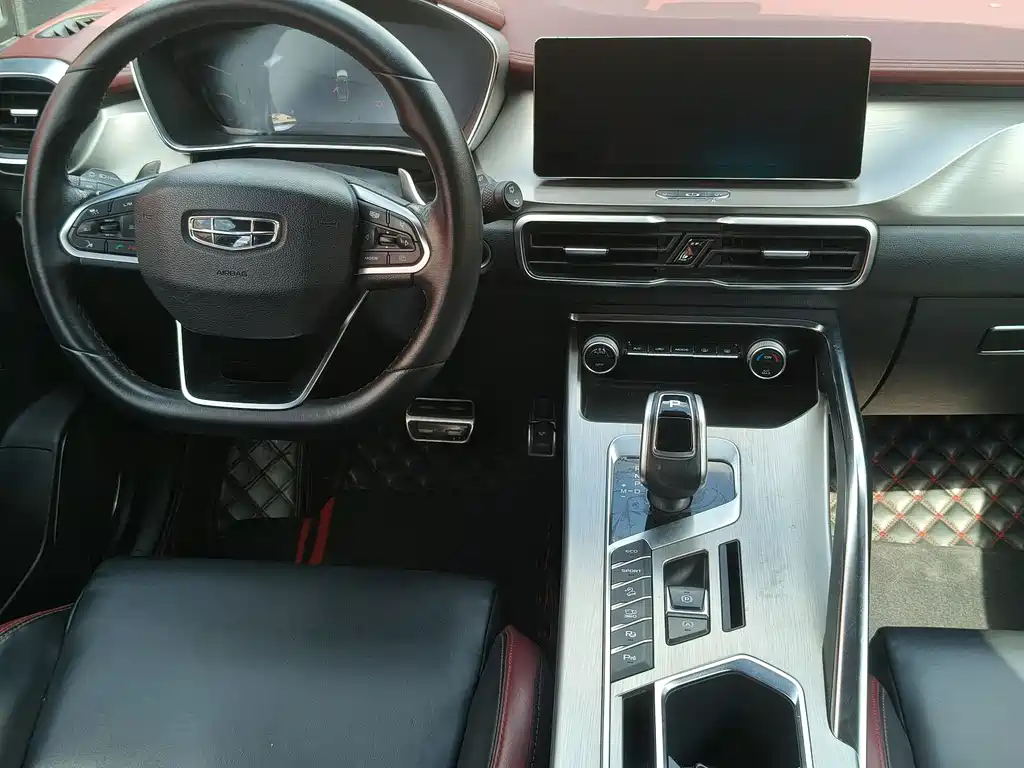 Geely Binyue — миниатюра 8