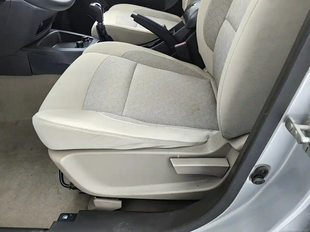 Wuling Hongguang — миниатюра 20