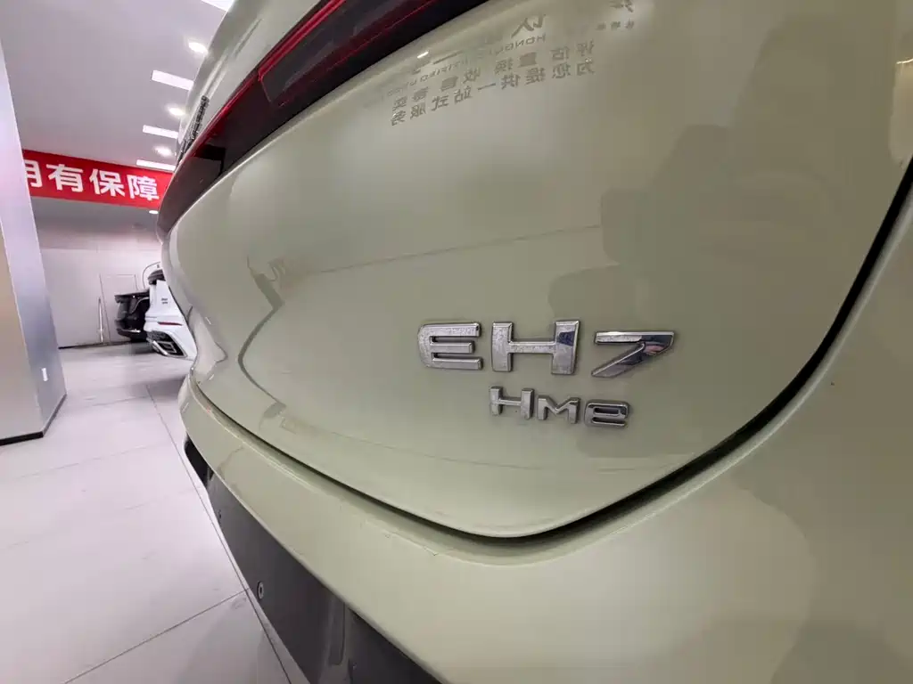 Hongqi HONGQI EH7