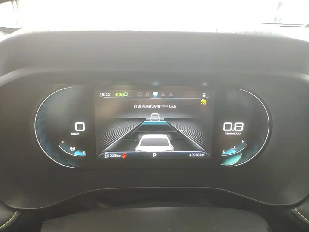 Roewe i5 — миниатюра 12