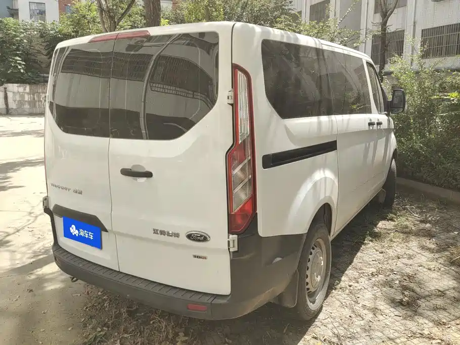 Ford Transit — миниатюра 3