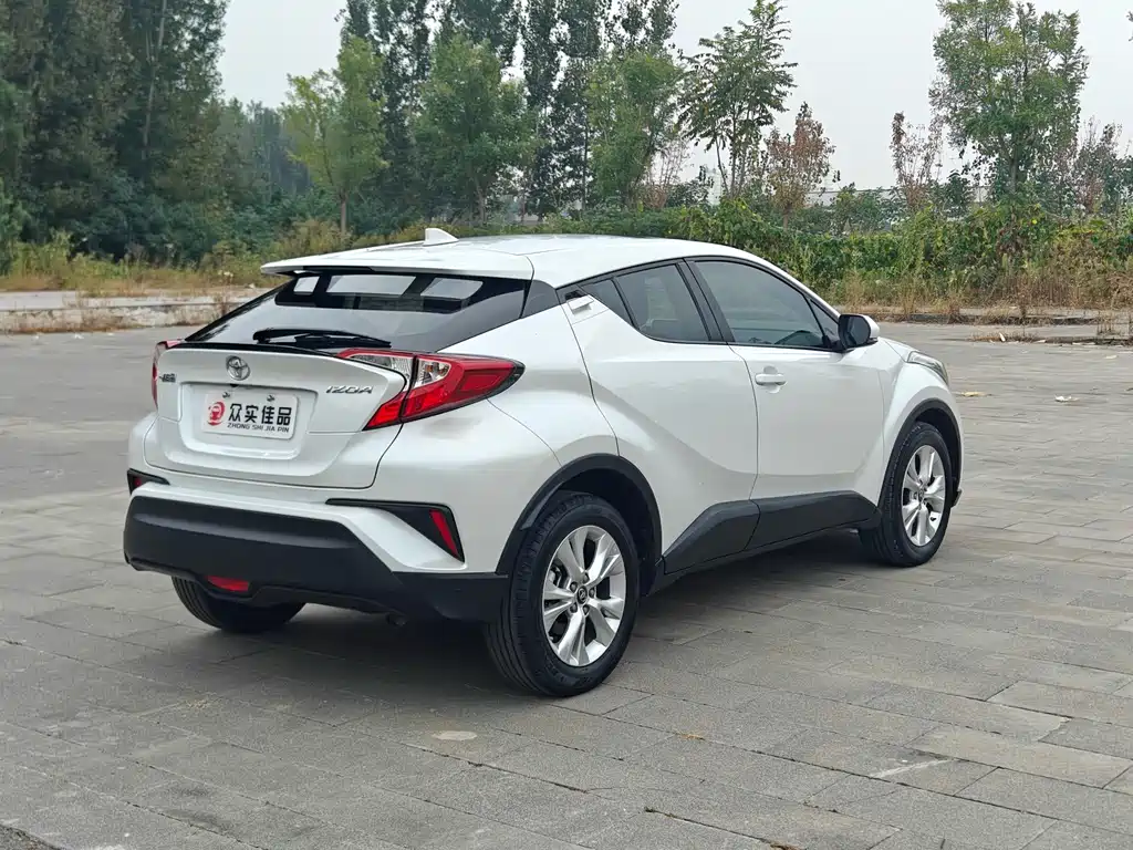 Toyota IZOA — миниатюра 7