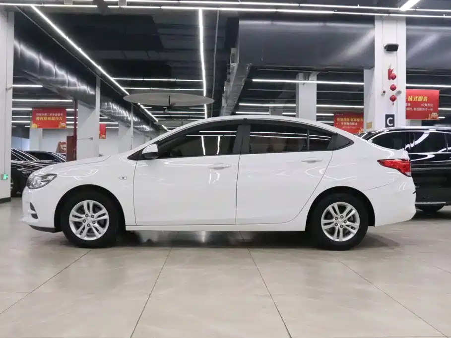 Chevrolet Cavalier — миниатюра 3