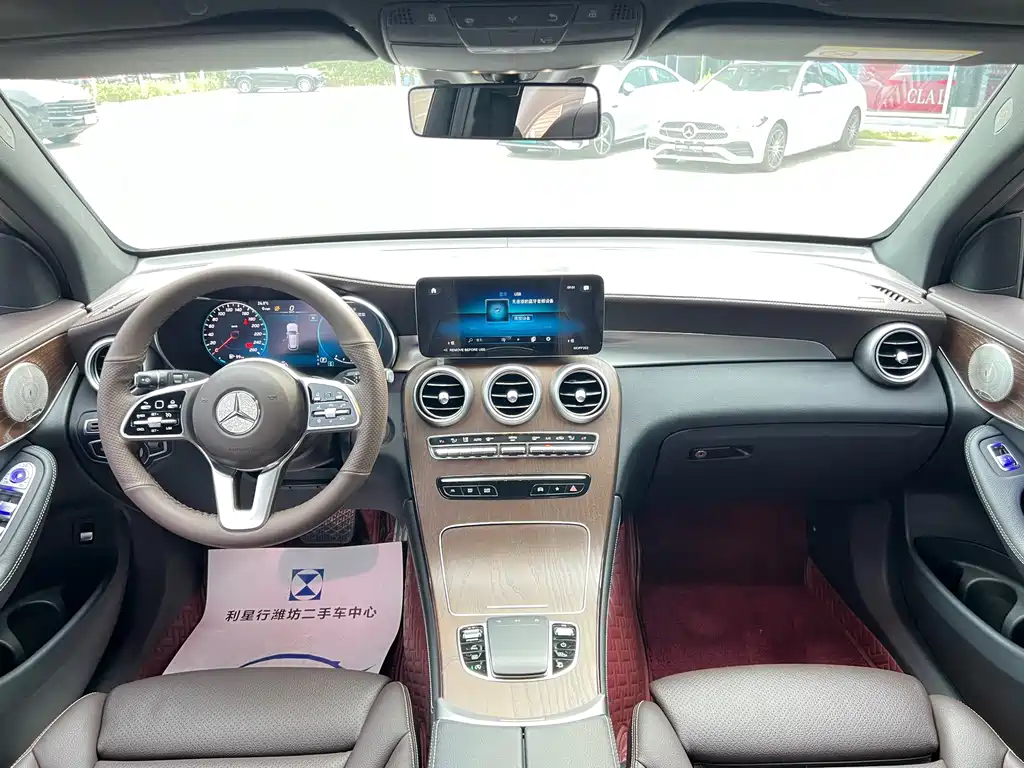 Mercedes-Benz GLC — миниатюра 12