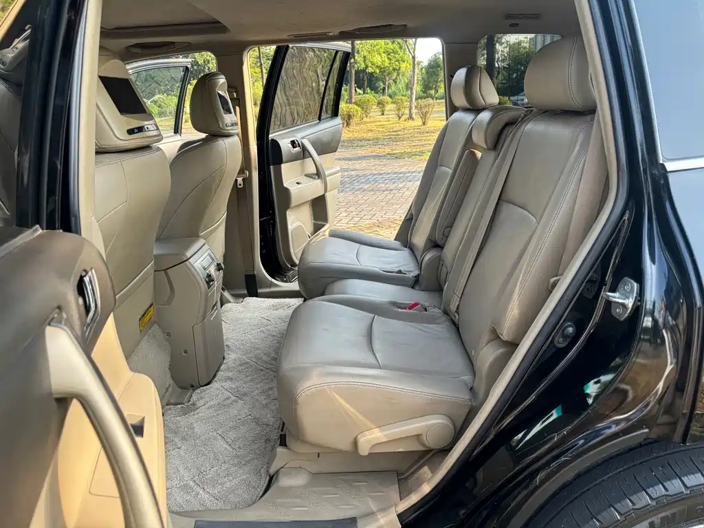 Toyota Highlander — миниатюра 10
