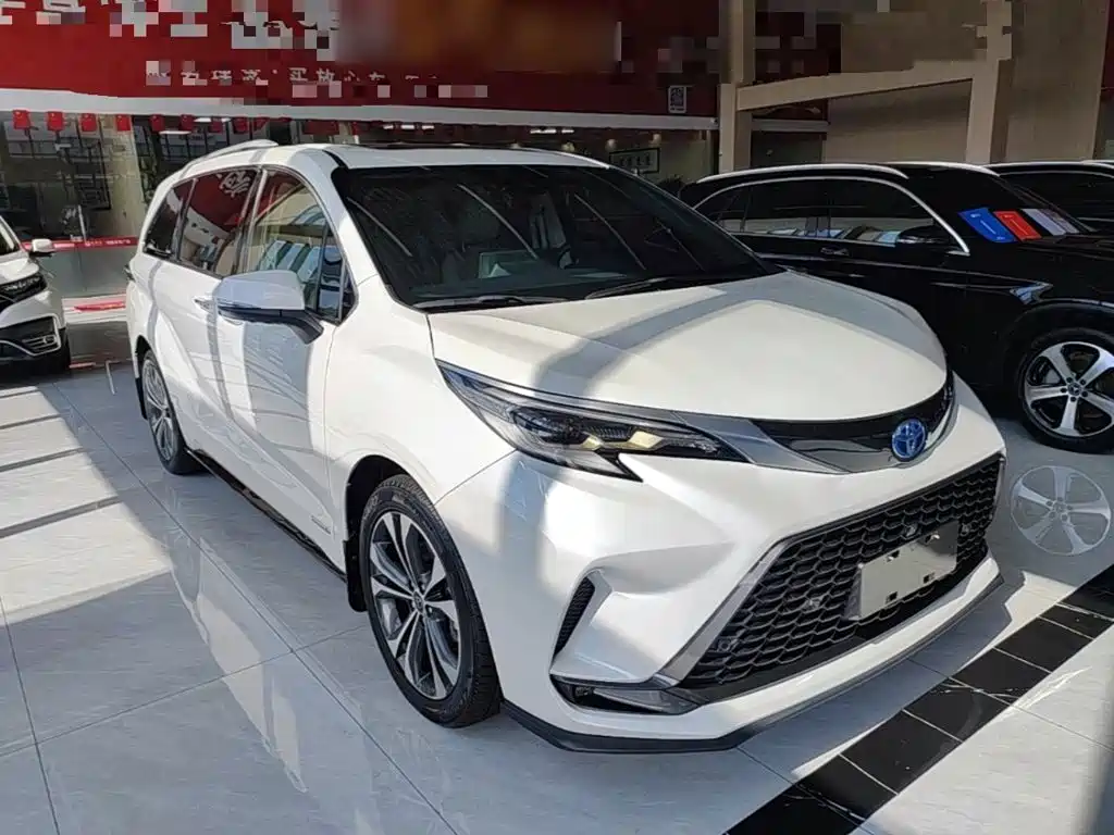 Toyota Granvia — миниатюра 4