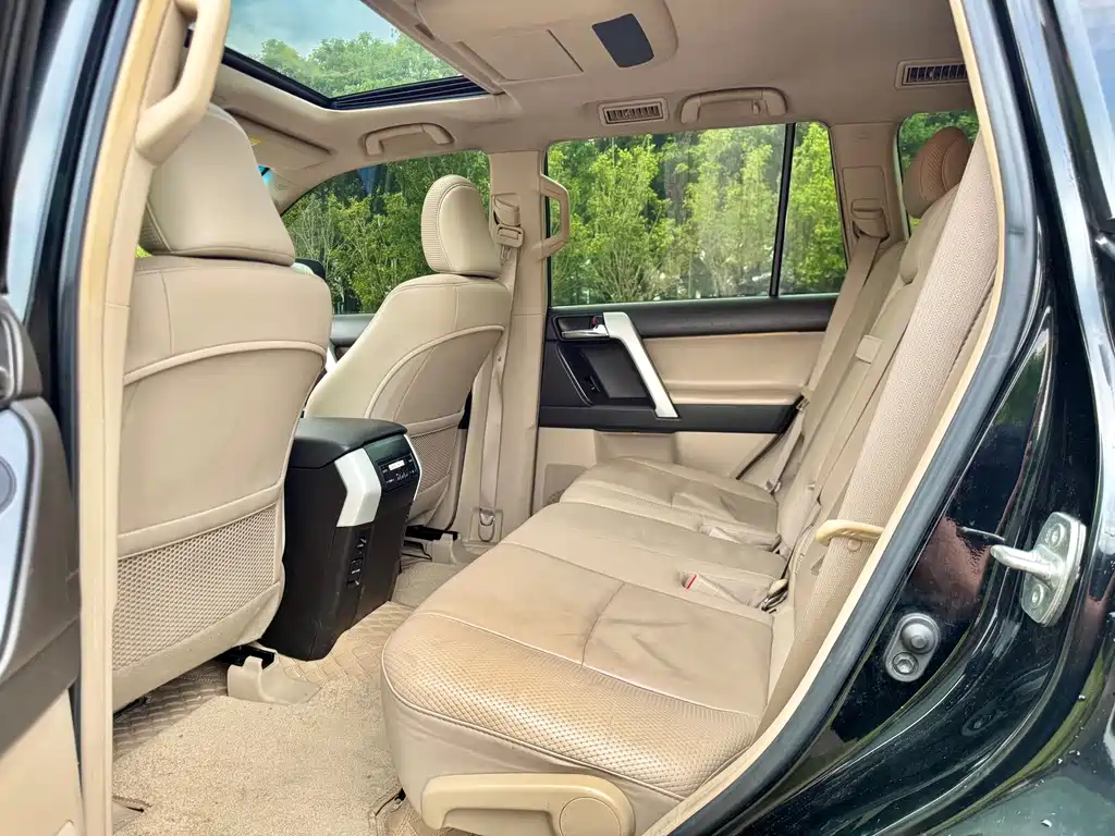 Toyota Prado — миниатюра 6