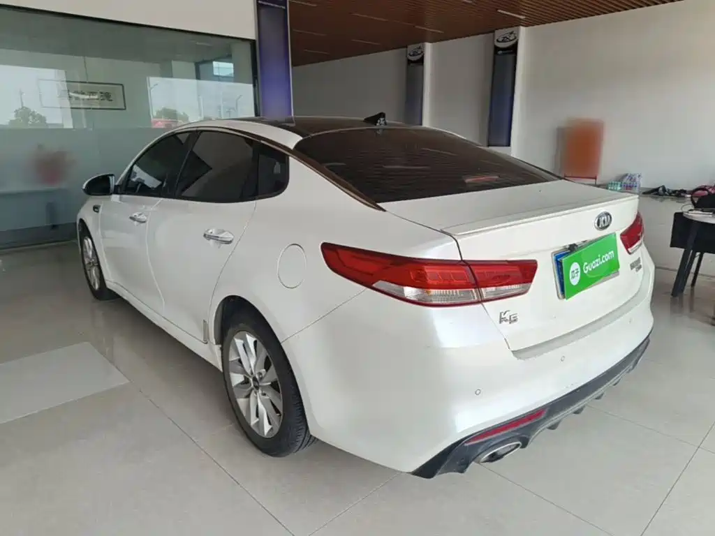 Kia K5 — миниатюра 5
