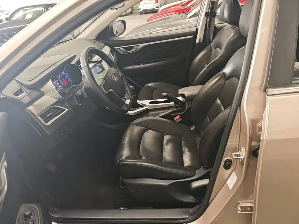 Geely Vision — миниатюра 15