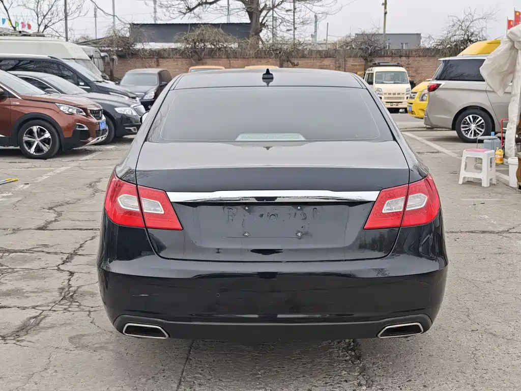 Hongqi H7 2015 2.0T Luxury